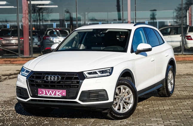 Audi Q5 cena 159900 przebieg: 80000, rok produkcji 2020 z Korsze małe 667